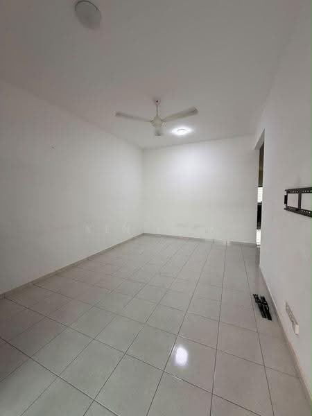 1-storey Terraced House for Rent in Bandar Putra Kulai (Kulai) - Ken Liew - Living Room - PropertyGuru.com.my