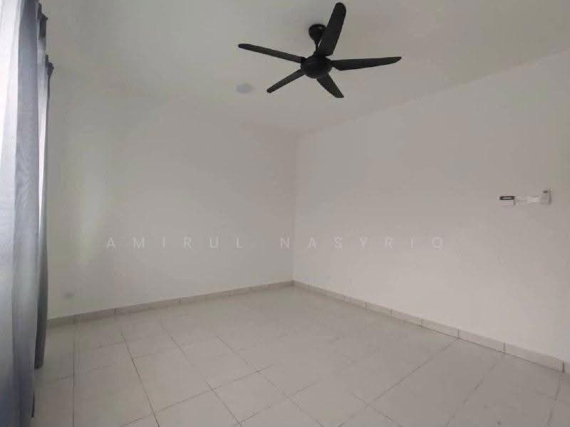 2-storey Terraced House for Rent in Bukit Rahman Putra (Sungai Buloh) - Amirul Nasyriq - Living Room - PropertyGuru.com.my