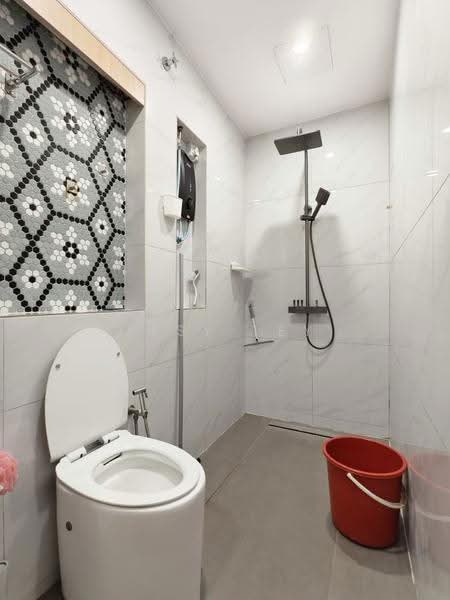 Rumah Teres 2-Tingkat untuk Dijual di Taman Johor Jaya (Johor Bahru) - Jesy Tey - Bathroom - PropertyGuru.com.my