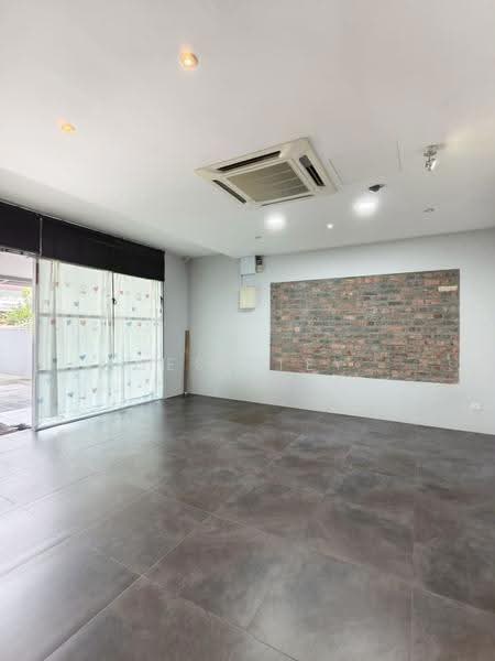 Rumah Teres 2-Tingkat untuk Dijual di Taman Johor Jaya (Johor Bahru) - Jesy Tey - Interior - PropertyGuru.com.my