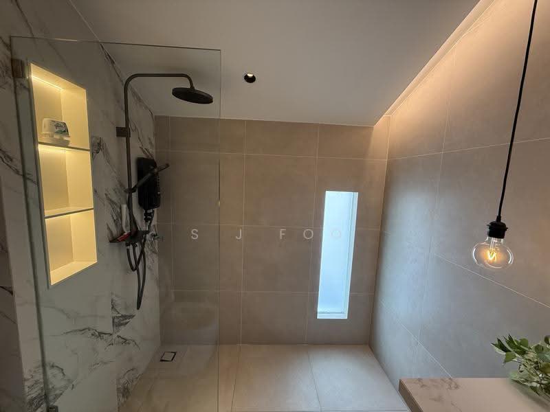 Rumah Teres 2-Tingkat untuk Dijual di Sungai ara (Sungai Ara) - S J Foo - Bathroom - PropertyGuru.com.my