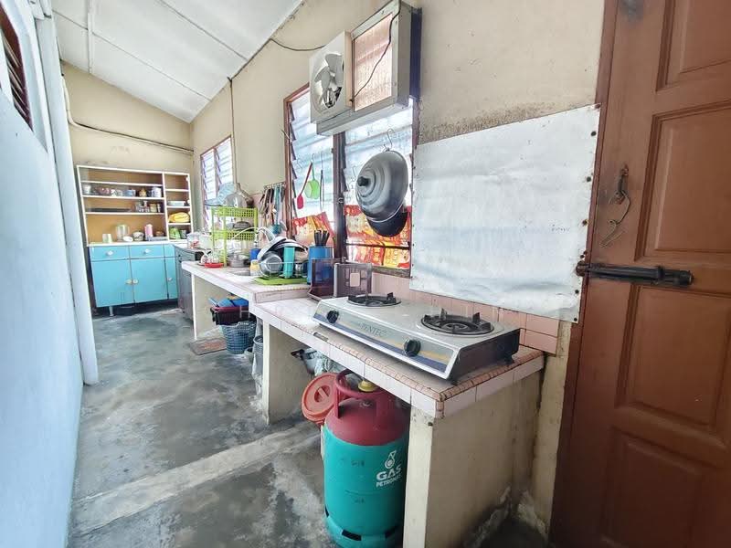 1-storey Terraced House for Sale in Batu Gajah (Perak) - Chris Chin - Kitchen - PropertyGuru.com.my