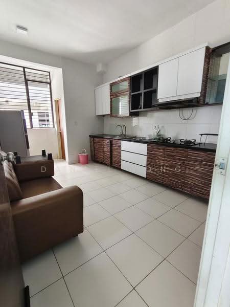 Kediaman Servis untuk Disewa di Sky Gardens Residences - Daniel Yong - Kitchen - PropertyGuru.com.my