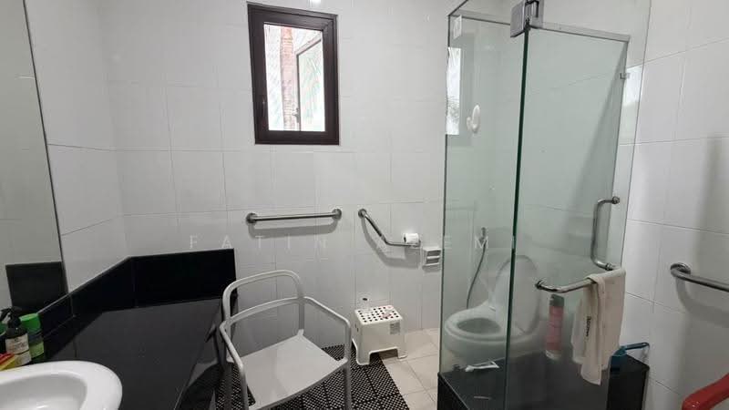 Rumah Banglo untuk Dijual di SS19 (Subang Jaya) - Fatin Azemi - Bathroom - PropertyGuru.com.my