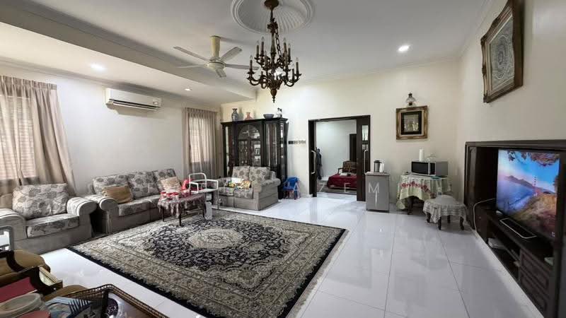 Rumah Banglo untuk Dijual di SS19 (Subang Jaya) - Fatin Azemi - Living Room - PropertyGuru.com.my