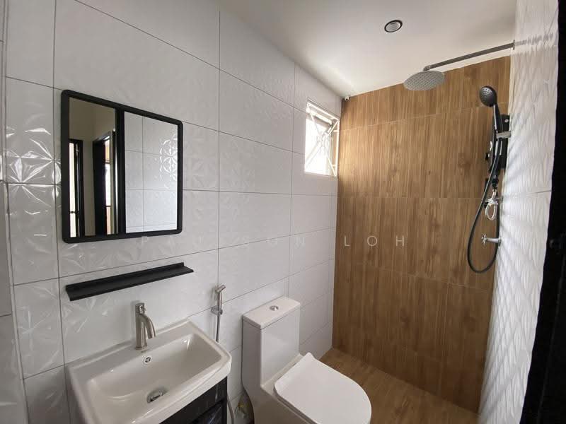 2-storey Terraced House for Rent in Bandar Baru Sri Petaling (Sri Petaling) - Paulson Loh - Bathroom - PropertyGuru.com.my