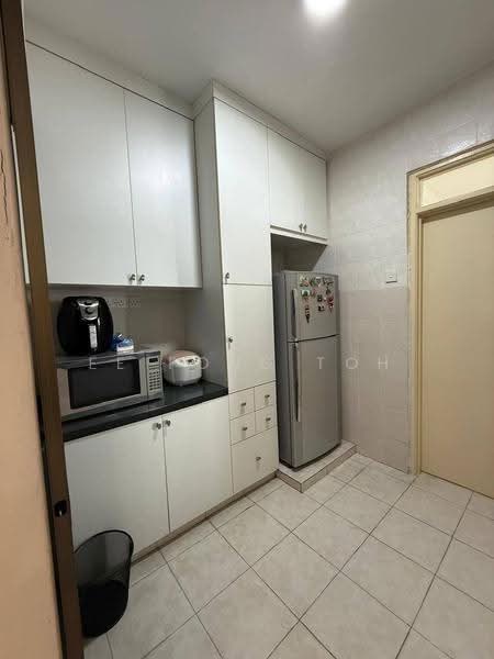Apartment for Sale at Pulai View - Ee Fong Toh - Kitchen - PropertyGuru.com.my