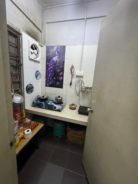 2-storey Terraced House for Sale in Taman Putri Kulai (Kulai) - Ken Liew - Kitchen - PropertyGuru.com.my
