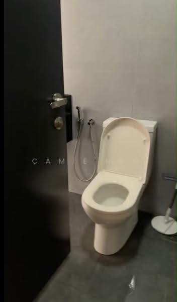 Kediaman Servis untuk Dijual di Sunway Velocity TWO - Camie Hoo - Bathroom - PropertyGuru.com.my