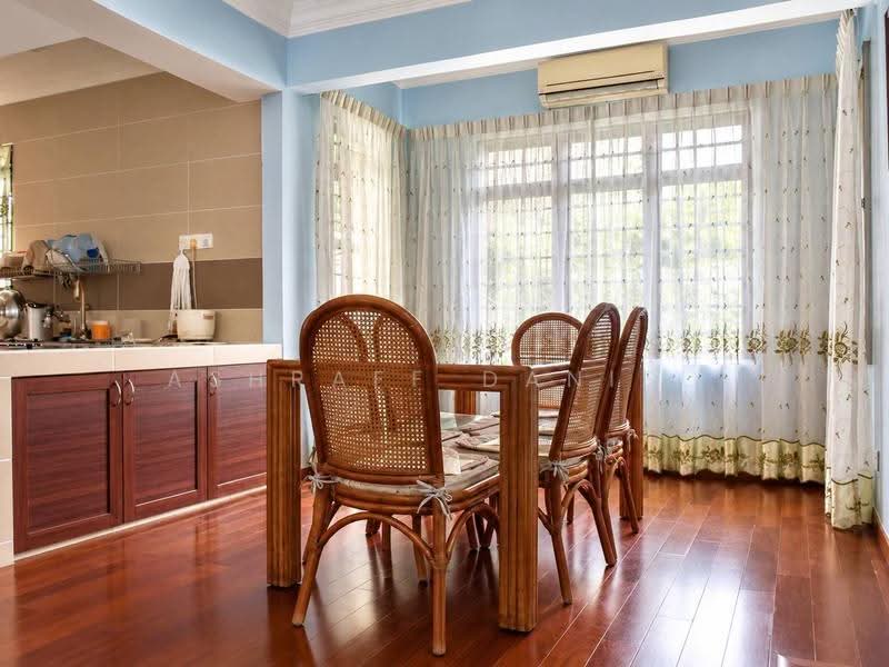 Rumah Banglo untuk Dijual di Bukit Rimau (Shah Alam) - Ashraff Daniel - Dining Room - PropertyGuru.com.my