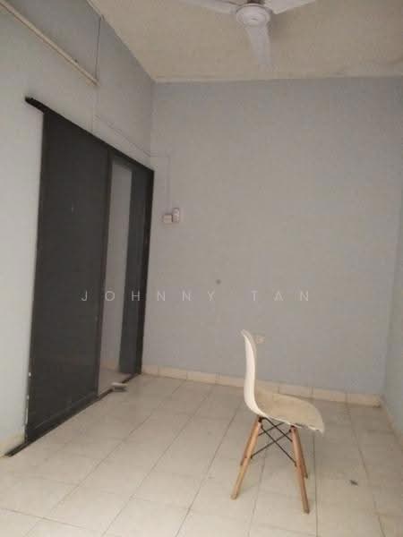 Pangsapuri untuk Disewa di Suria Apartment - Johnny Tan - Interior - PropertyGuru.com.my