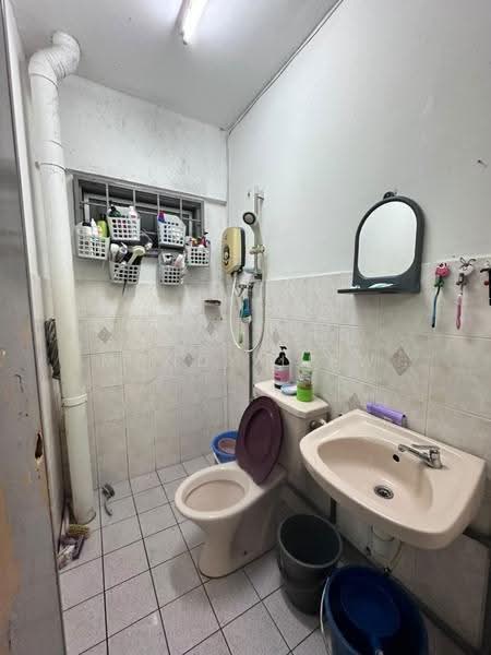 Apartment for Sale at Sri Intan 2 - Mandy Liew - Bathroom - PropertyGuru.com.my