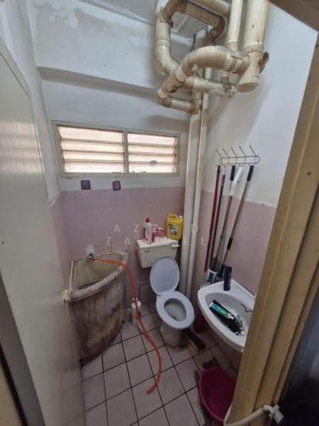 Condominium for Sale at Estana Court - Azzad Zarull - Bathroom - PropertyGuru.com.my