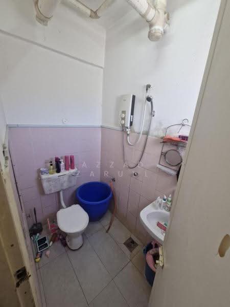 Condominium for Sale at Estana Court - Azzad Zarull - Bathroom - PropertyGuru.com.my