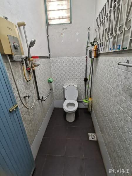 Rumah Berkembar untuk Dijual di Butterworth (Penang) - V. Goh - Bathroom - PropertyGuru.com.my