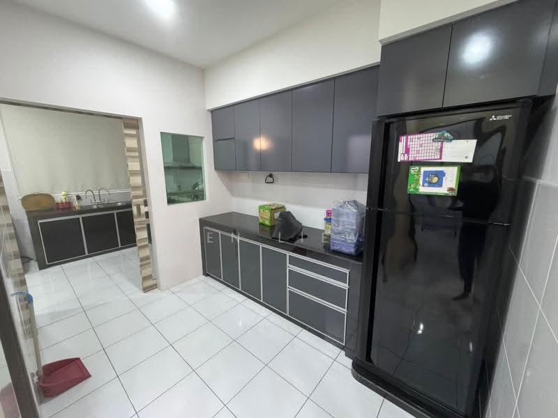 Rumah Teres 2-Tingkat untuk Disewa di Taman Pulai Flora (Skudai) - Ken Liew - Kitchen - PropertyGuru.com.my