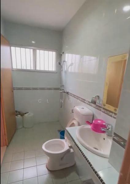 Semi-Detached House for Sale in Bandar Baru Bangi (Selangor) - CL Ngan - Bathroom - PropertyGuru.com.my