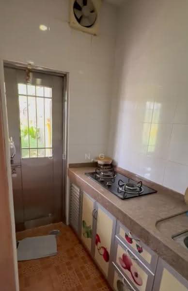 Semi-Detached House for Sale in Bandar Baru Bangi (Selangor) - CL Ngan - Kitchen - PropertyGuru.com.my