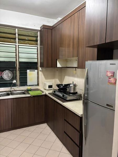 Pangsapuri untuk Dijual di Bayu Puteri 1 - Melinda Ee - Kitchen - PropertyGuru.com.my