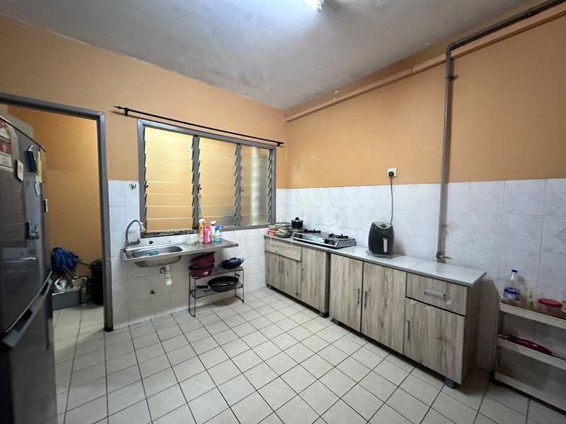 Apartment for Sale at Sri Intan 2 - Kenji Ti - Kitchen - PropertyGuru.com.my