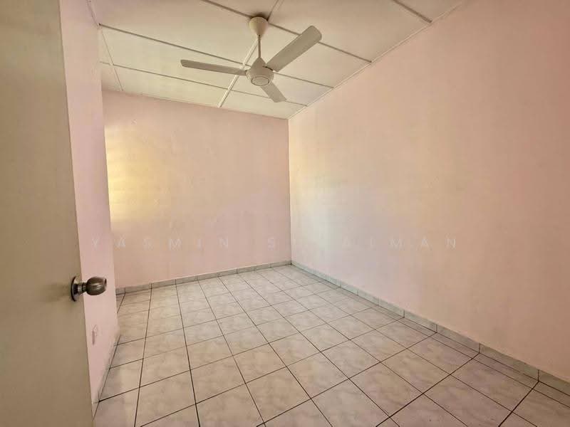 Apartment for Sale at Pangsapuri Suria Subang - Yasmin Sulaiman - Interior - PropertyGuru.com.my