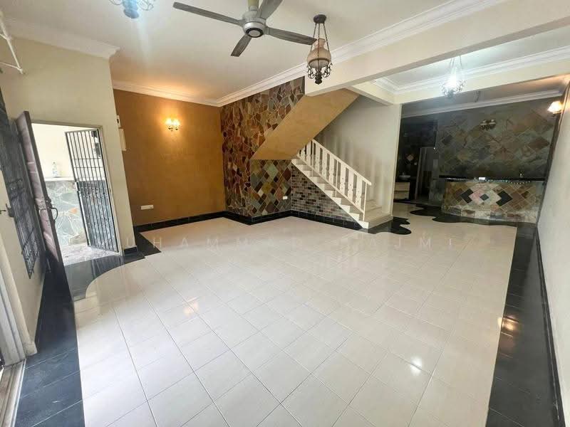 2-storey Terraced House for Sale in Kampung Injin Gergaji (Cukai) - Muhammad Najmi - Living Room - PropertyGuru.com.my