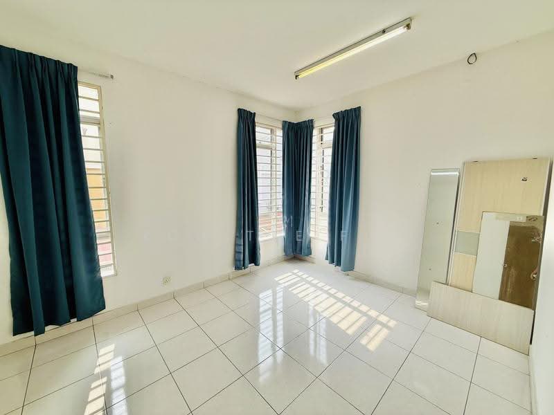 Rumah Berkembar untuk Disewa di Taman Aman Perdana (Kapar) - Kow Tze Fui - PropertyGuru.com.my