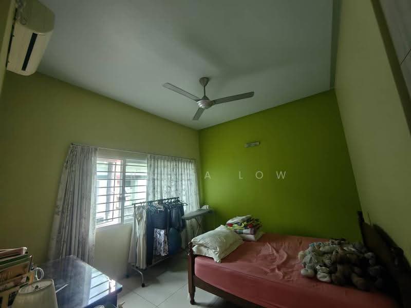 Rumah Berkembar untuk Dijual di Seri Kembangan (Selangor) - Arnica Low - PropertyGuru.com.my