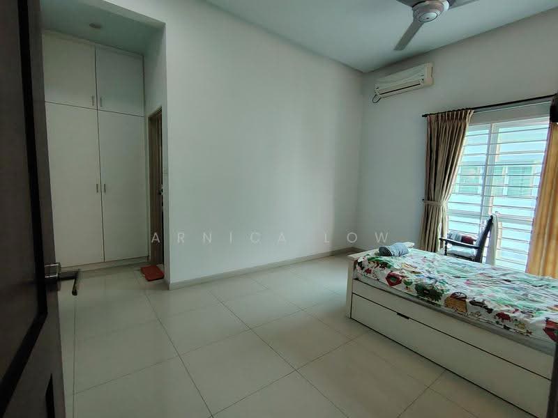 Rumah Berkembar untuk Dijual di Seri Kembangan (Selangor) - Arnica Low - PropertyGuru.com.my