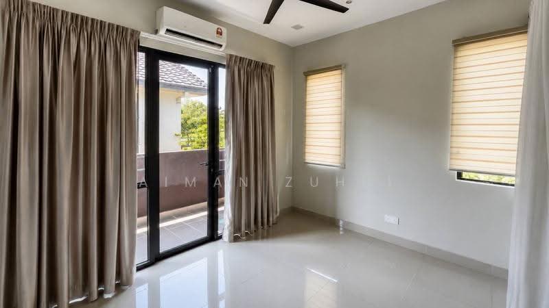 Rumah Teres 2.5-Tingkat untuk Dijual di Seksyen 16 (Shah Alam) - AIMAN ZUHDI - Balcony - PropertyGuru.com.my