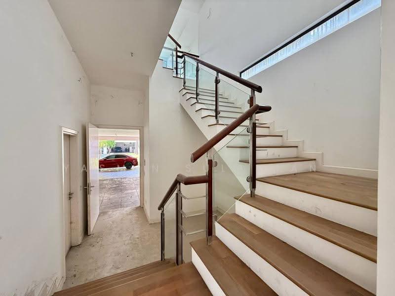 3-storey Terraced House for Sale in Cyberjaya (Selangor) - Yasmin Sulaiman - Entrance - PropertyGuru.com.my