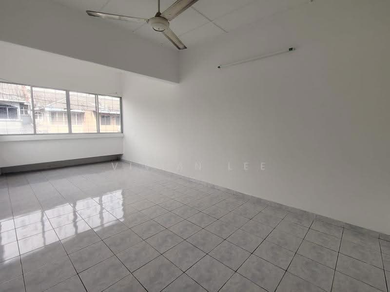 2-storey Terraced House for Sale in Gombak (Selangor) - Vivian Lee - Living Room - PropertyGuru.com.my