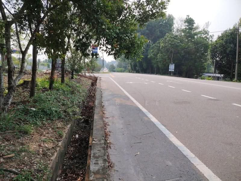 Commercial Land for Sale in Sungai Putat (Batu Berendam) - Peter Lee - PropertyGuru.com.my
