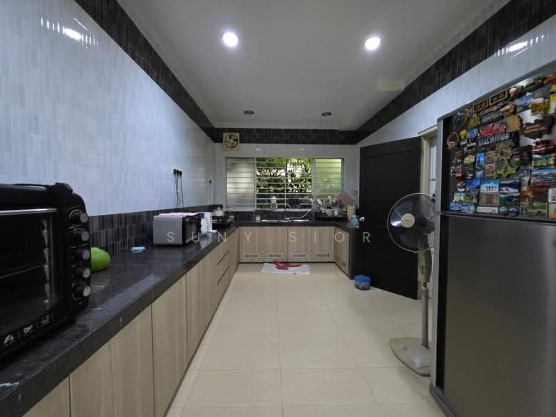 Semi-Detached House for Sale in Taman Nusa Bestari (Iskandar Puteri (Nusajaya)) - Suny Sior - Kitchen - PropertyGuru.com.my