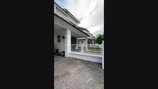 Rumah Kluster untuk Dijual di Bandar Saujana Putra (Tanjong Duabelas) - Basri Munir - PropertyGuru.com.my