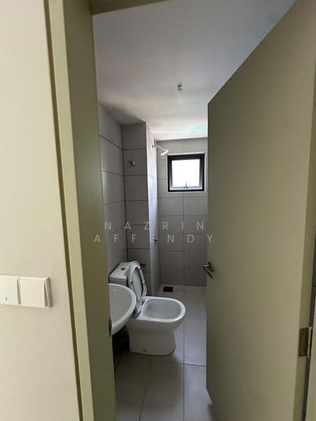 Kediaman Servis untuk Disewa di Seiring Residensi - Nazrin Affendy - Bathroom - PropertyGuru.com.my