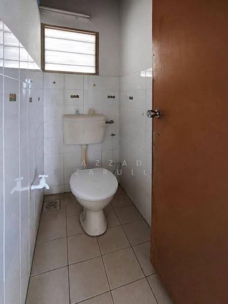 Apartment for Sale at Pangsapuri Melor - Azzad Zarull - Bathroom - PropertyGuru.com.my