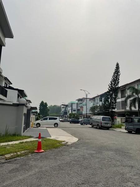 Rumah Berkembar untuk Dijual di Bandar Mahkota Cheras (Cheras) - Shirley Sea - Exterior - PropertyGuru.com.my