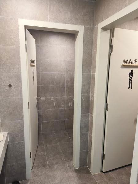 Kedai / Pejabat untuk Disewa di Puchong (Selangor) - Wai Ann Teng - Bathroom - PropertyGuru.com.my