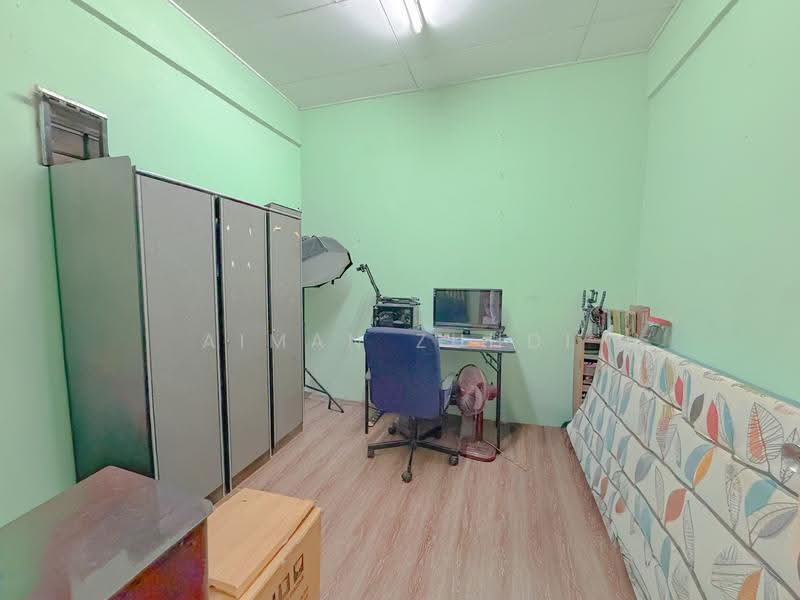 Rumah Teres 1-Tingkat untuk Dijual di Taman Tasik Teratai (Serendah) - AIMAN ZUHDI - Study - PropertyGuru.com.my