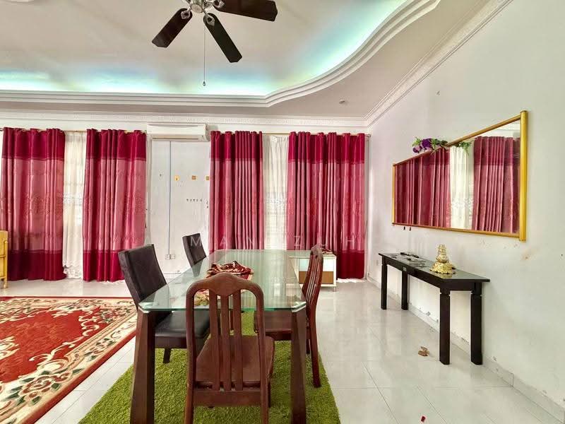 Bungalow House for Sale in Taman Ampang Indah (Kuala Kubu Bharu) - AIMAN ZUHDI - Dining Room - PropertyGuru.com.my