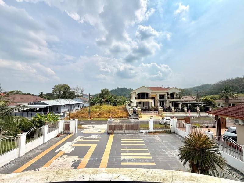 Bungalow House for Sale in Taman Ampang Indah (Kuala Kubu Bharu) - AIMAN ZUHDI - Exterior - PropertyGuru.com.my