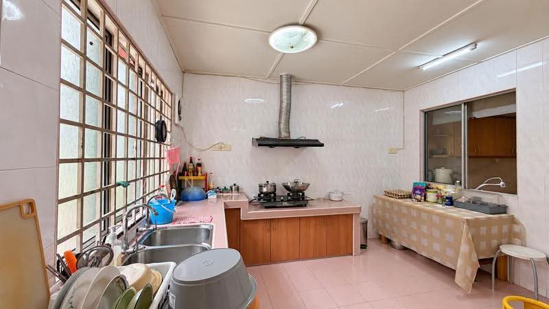 2-storey Terraced House for Sale in Bandar Sri Damansara (Selangor) - Vincent Tan - Kitchen - PropertyGuru.com.my