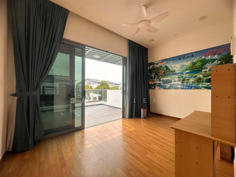 Semi-Detached House for Sale in Taman Molek (Johor Bahru) - Sausa Lee - Bedroom - PropertyGuru.com.my