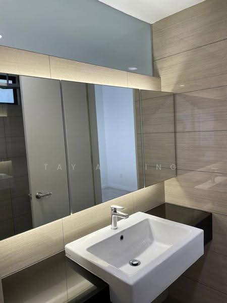 Kondominium untuk Disewa di The WaterEdge (Pinggiran Air) - Tay Ai Ting - Bathroom - PropertyGuru.com.my