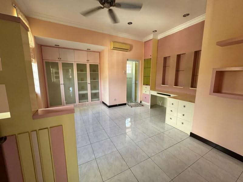 Semi-Detached House for Sale in Sungai Ara (Penang) - Tan Jing Yi - Study - PropertyGuru.com.my