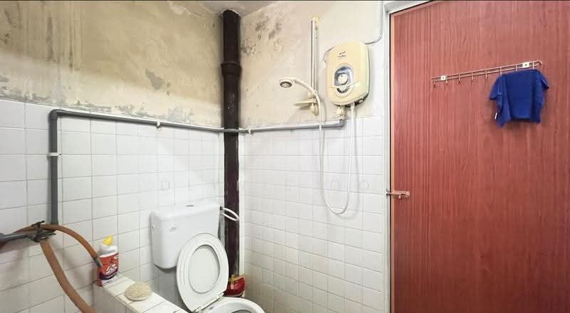 2-storey Terraced House for Sale in Taman Kajang Baru (Kajang) - Dlynie Ooi - Bathroom - PropertyGuru.com.my