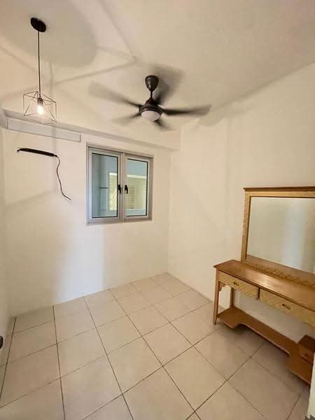 Apartment for Rent at Residensi Seri Wahyu - Vincent Lai - Bedroom - PropertyGuru.com.my