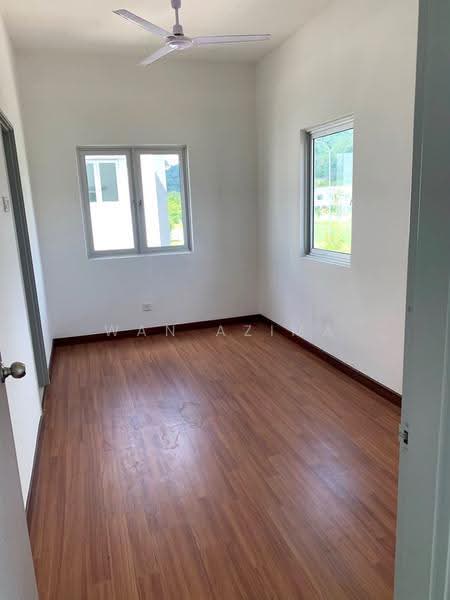 2-storey Terraced House for Rent in Sungai Buloh (Selangor) - Wan Azima - Bedroom - PropertyGuru.com.my