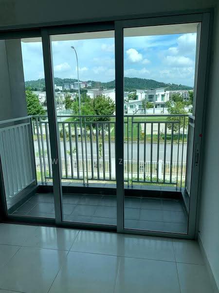 2-storey Terraced House for Rent in Sungai Buloh (Selangor) - Wan Azima - Balcony - PropertyGuru.com.my